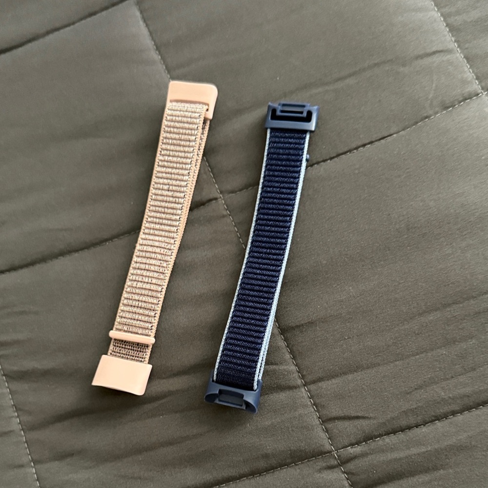 FITBIT CHARGE 6  Bands